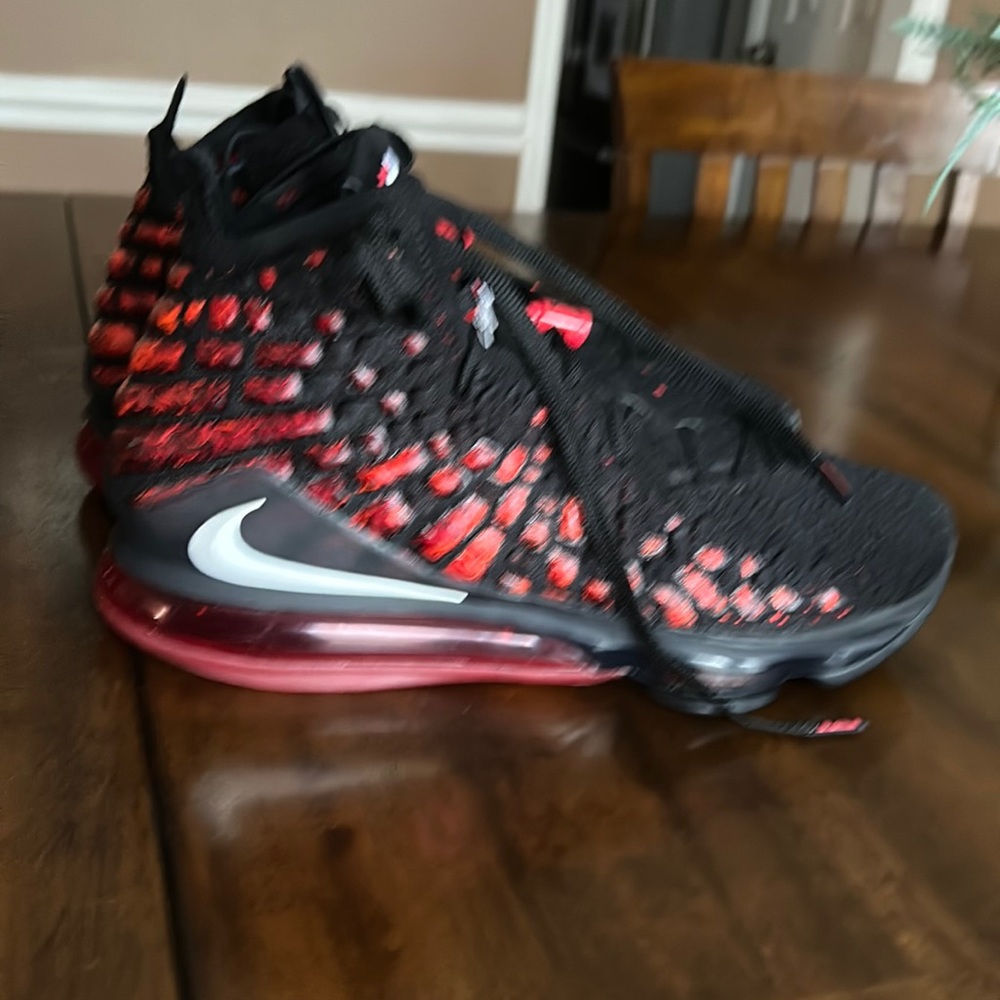 Nike lebron